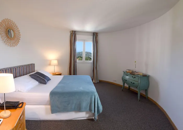 Szálloda Le Tilbury 3*