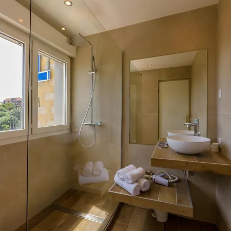 Le Tilbury Hotel
