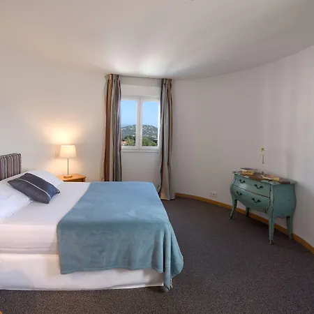 Szálloda Le Tilbury 3*